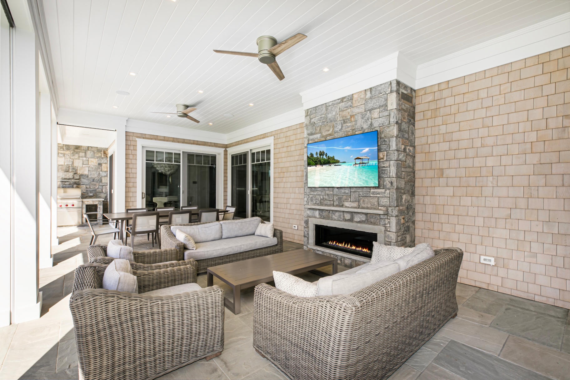 51 South Road — Covered Patio