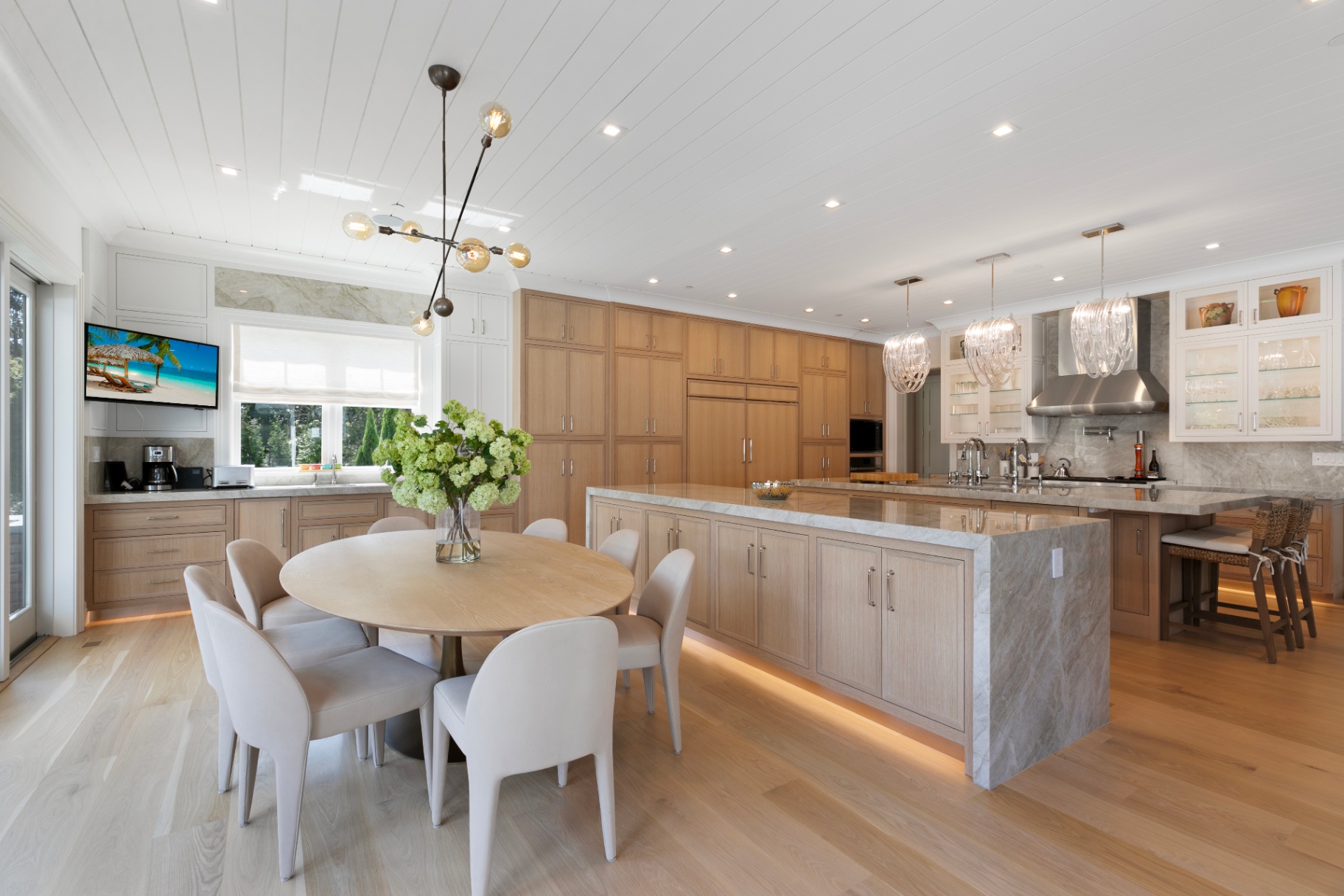 28 Second Neck Lane — Kitchen & Dining