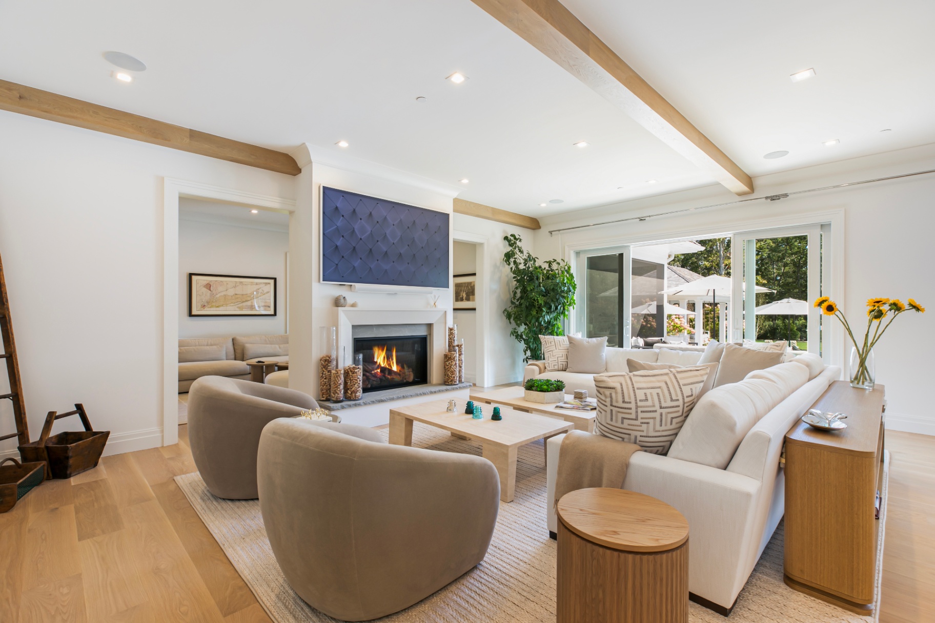28 Second Neck Lane — Living Room