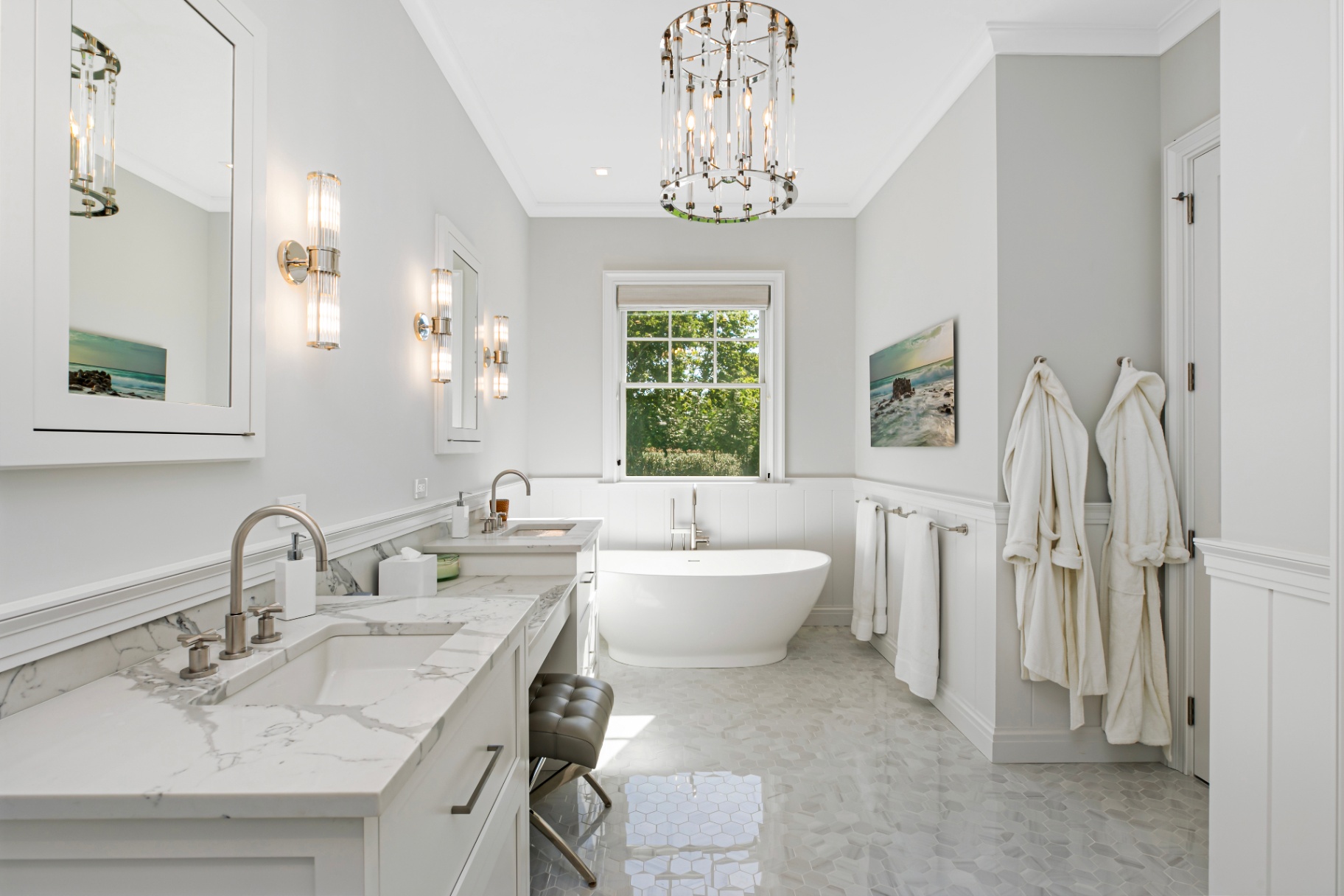 51 South Road — Primary Bath