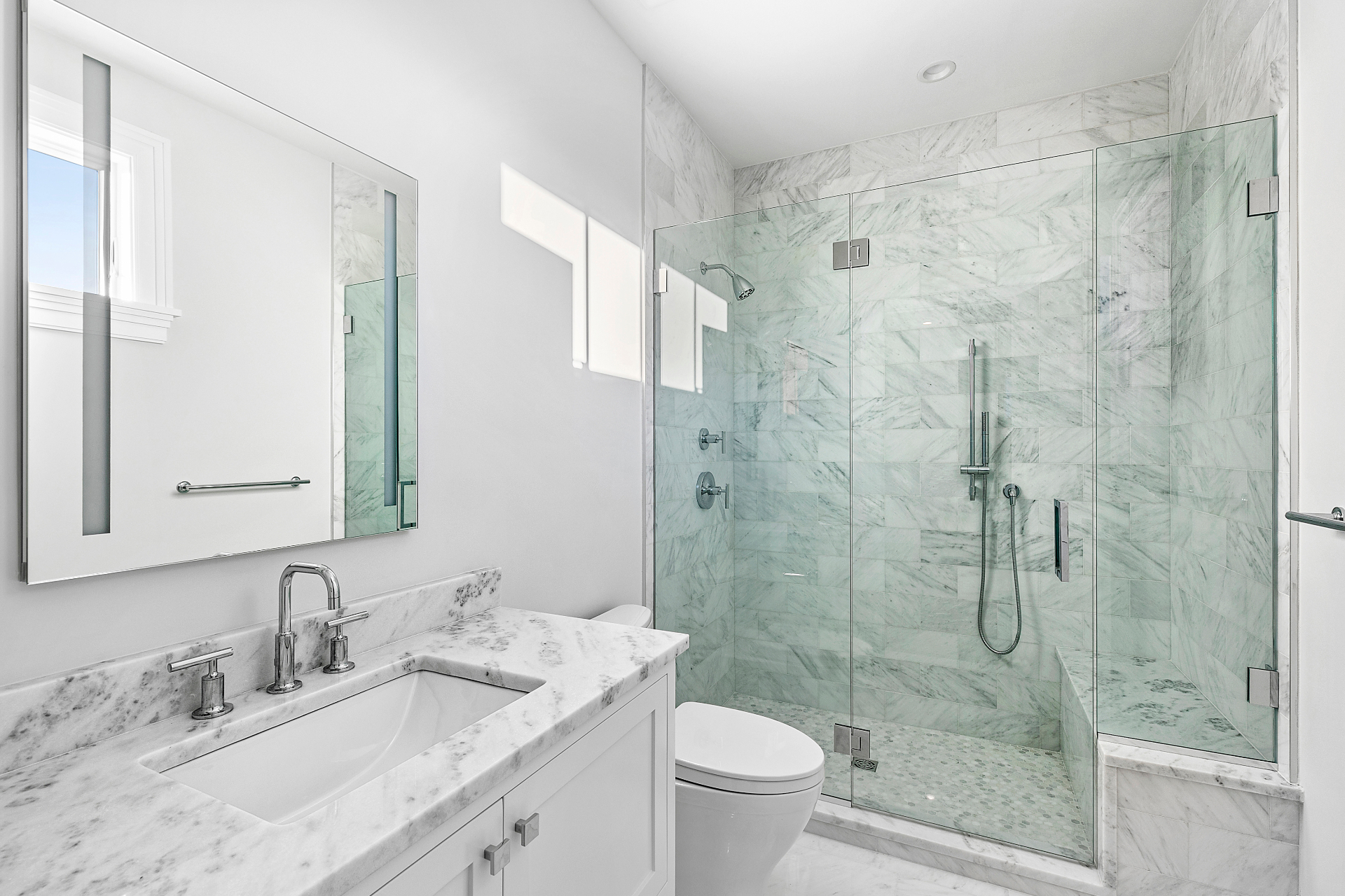 30 Second Neck Lane — Guest Bath