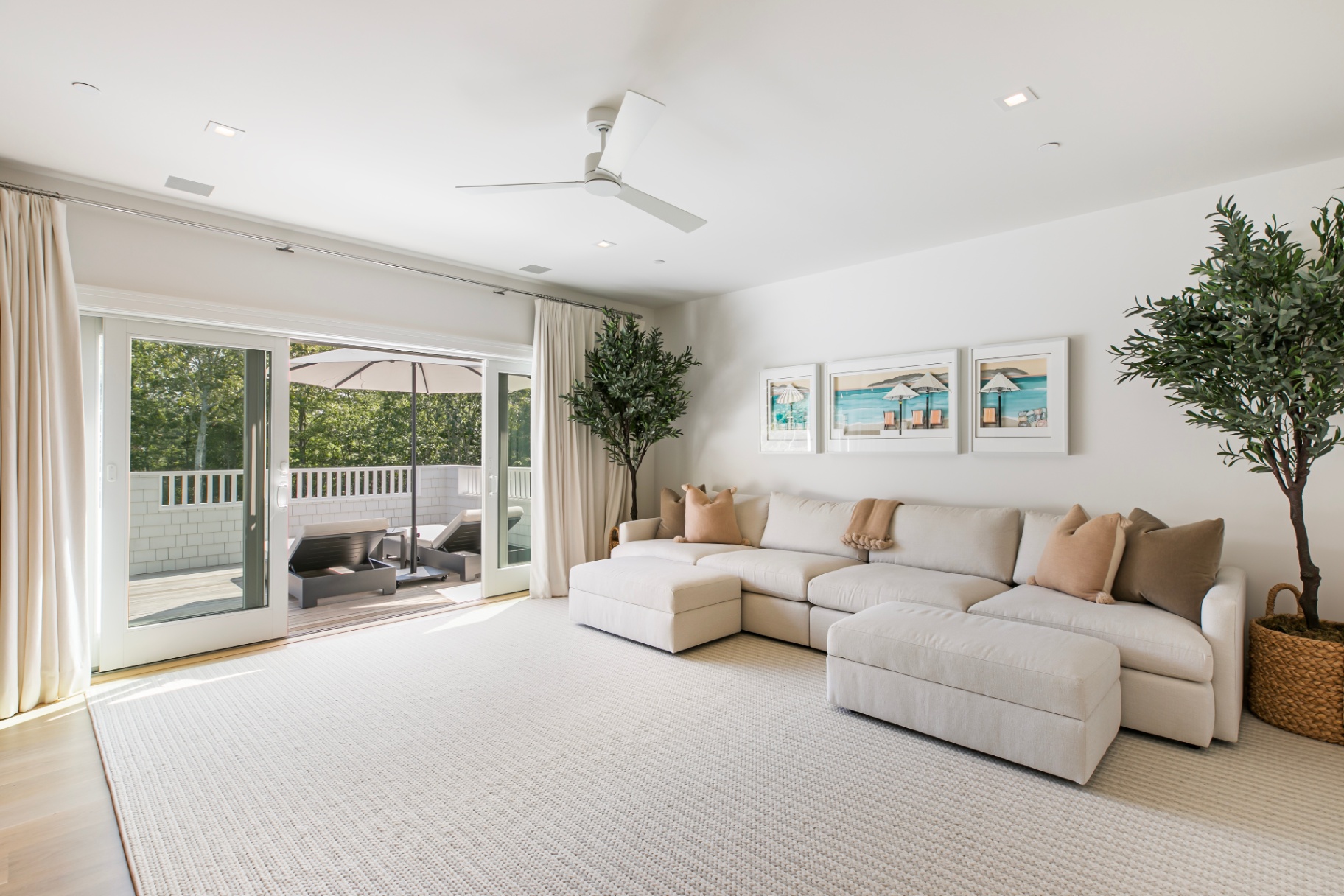 28 Second Neck Lane — Upper Lounge